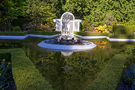 Butchart Gardens Star Pond